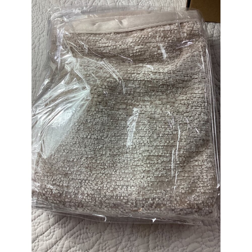 FUTEI Throw Pillow Covers 16x16 Pack Of 2 - Oatmeal Textured Design*NIB